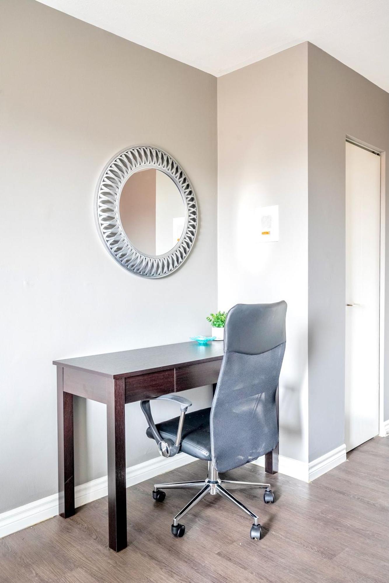 Apartmán Newly Renovated 2Br Unit In Glenview West Hamilton Exteriér fotografie
