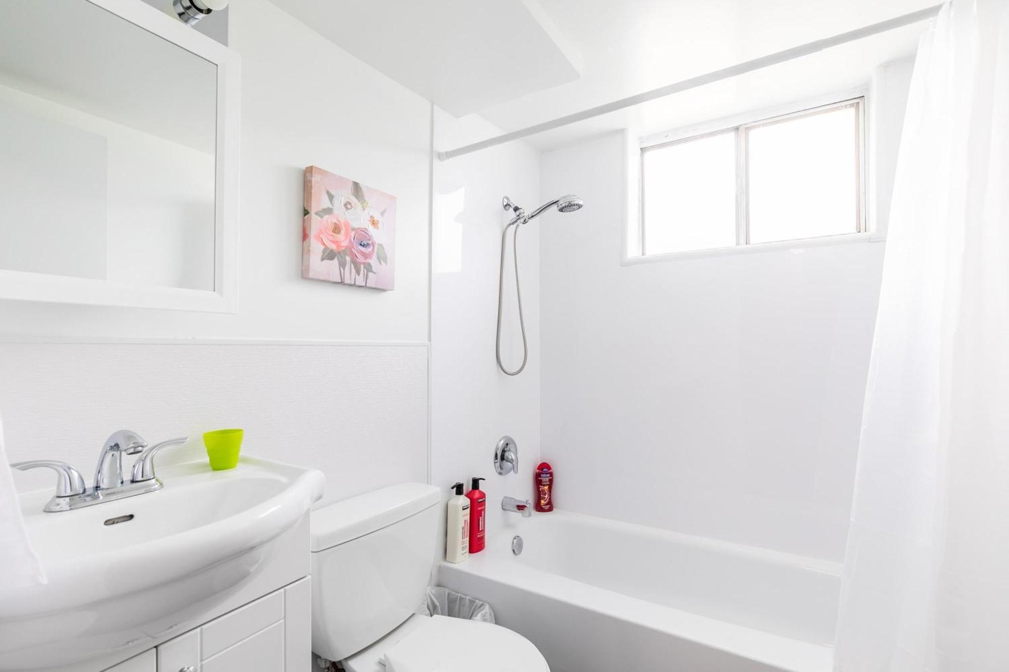 Apartmán Newly Renovated 2Br Unit In Glenview West Hamilton Exteriér fotografie